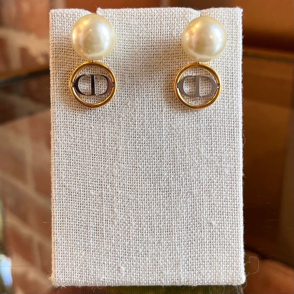 DIOR Faux Pearl Gold Toned Metal CD Earrings - Picture 3 of 4